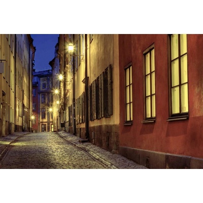 Dimex MS-5-0715 Vliesová fototapeta Stará osvětlená ulice rozměry 375 x 250 cm