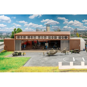 Image 1 of Faller Военен хангар с хеликоптер (144111)