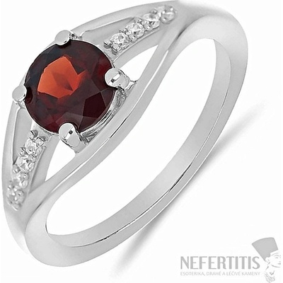 Nefertitis Prsten stříbrný s broušeným granátem a zirkony 010436 GT