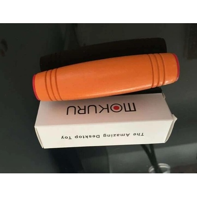 Mokuru Famous japonská antistresová hračka oranžová
