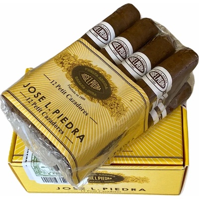 Jose L. Piedra Petit Cazadores 12 ks