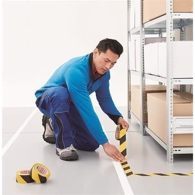 Tesa Professional Premium Značkovací páska na podlahy 50 mm x 33 m černožlutá