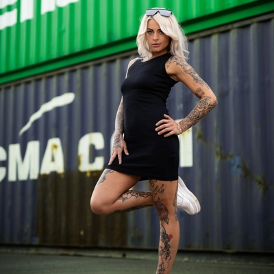 Yakuza dámske šaty Moth Bodycoin GKB 22153 black