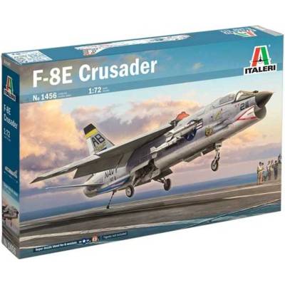 Italeri F-8E Crusader Model Kit letadlo 1456 1:72