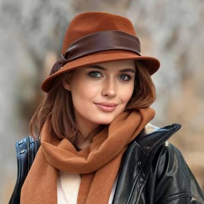 Krumlovanka & Complit dámský klobouk trilby vlněný s malou krempou plstěný klobouk Co-P-010 terakota