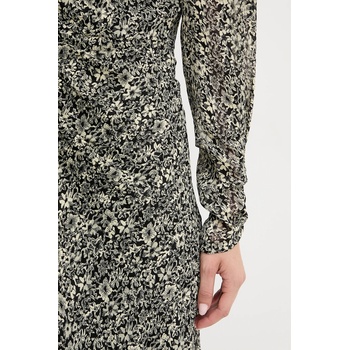 BOSS Orange Рокля BOSS Orange в черно дълга разкроена 50544051 (50544051)