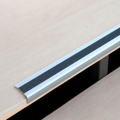 Protiskluzová schodová lišta, Aluminium m2, Easy Clean, černá, š 1000 mm, síla materiálu 4 mm