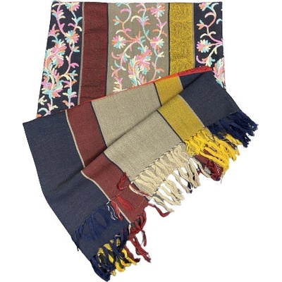 Top textil Originální šála s výraznou výšivkou