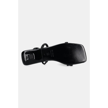 By Far Кожени чехли By Far в черно с нисък ток MWFHO015CL013BK001PL (MWFHO015CL013BK001PL)