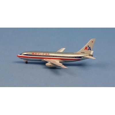 AeroClassic B737-293 American Airlines 1980s Colors 1:400