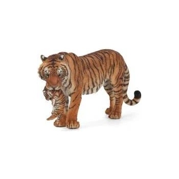 Papo Tigress with a young
