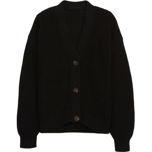 GAP V-bttn front l