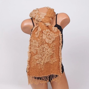 Image 1 of Светлокафяв шал с бежови цветя и пеперуди