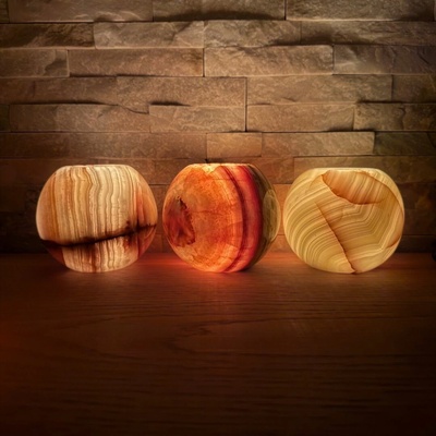 Svícen z aragonitu kulatý průměr 10 cm Vzhled: Výrazný vzor – Hledejceny.cz