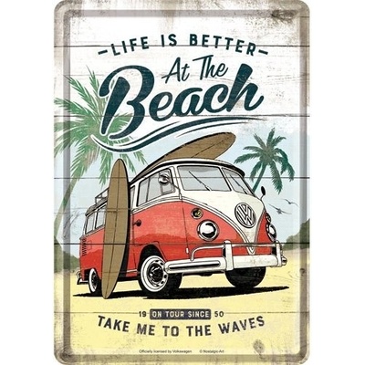 Postershop Plechová pohlednice - VW Bulli Life is Better at the Beach
