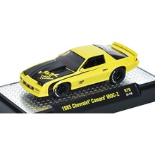 M2 Machines Chevrolet Camaro IROC-Z 1 985 1:64