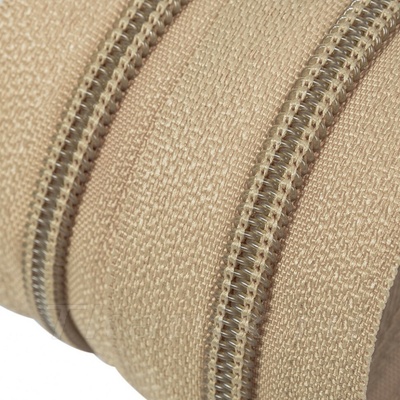 Zips špirálový, farba béžová 8 mm, metráž