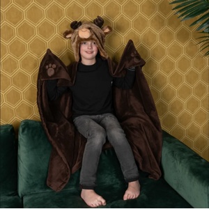  Noxxiez Одеяло с качулка и джобчета за ръце във формата на животно - Еленче (NX-BL815)