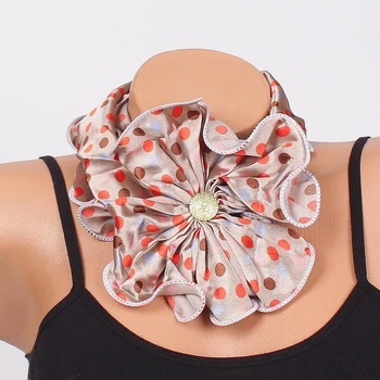 Image 1 of Страхотно фишу-цвете в бледокафяво с разноцветни точки