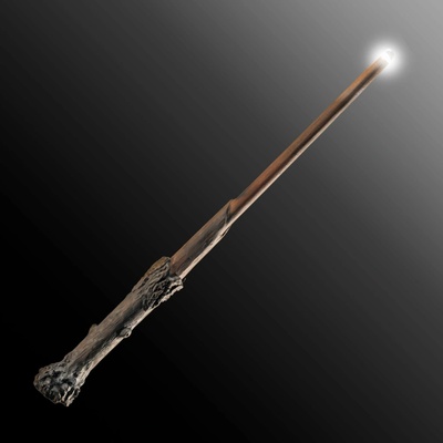 Wizarding World Originálny svietiaci prútik Harry Potter