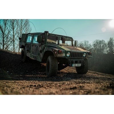 Do terénu 2 - HUMMER H1!