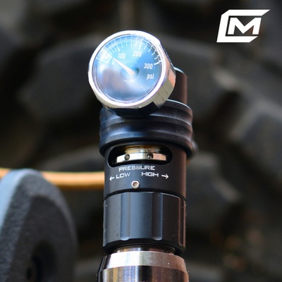 Mancraft HPA regulátor MMR 0-240 PSI QD US konektor (samica)