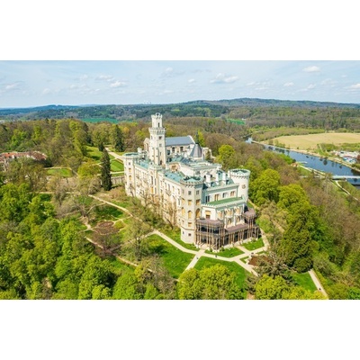 Vyhlídkový let nad klenoty jižních Čech - dechberoucími zámky a divokou krásou Šumavy