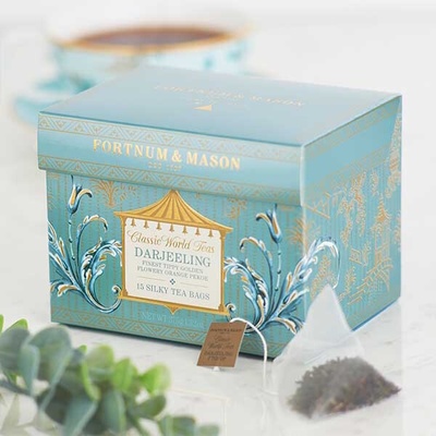 FORTNUM & MASON černý čaj DARJEELING FTGFOP 15 hedvábných pyramid