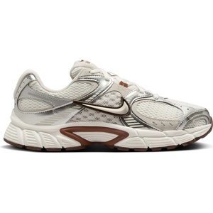 Nike V5 RNR - Off White/Brown