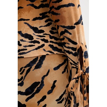 Never Fully Dressed Блуза Never Fully Dressed дамска в кафяво с десен NFDTO1808 (NFDTO1808)