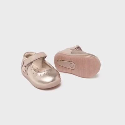 Mayoral Балерини розово злато за бебе момиче с цветя Mayoral