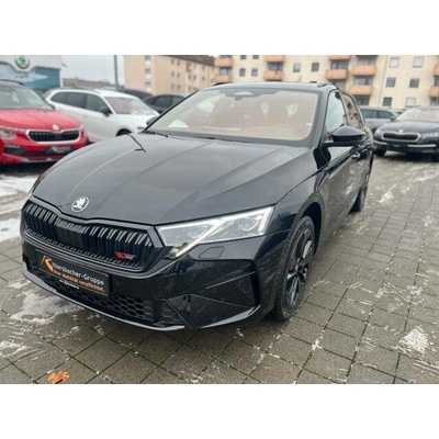 Skoda Octavia Combi RS DSG 195 kW