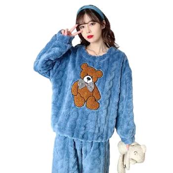 Image 1 of Дамска пухкава пижама в синьо с мече