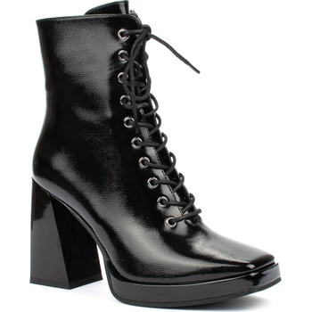 Дамски боти на висок ток и платформа в черно