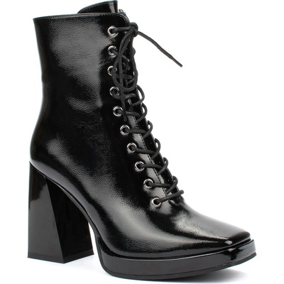 Дамски боти на висок ток и платформа в черно