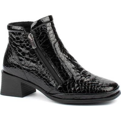 Лачени дамски боти в черен цвят