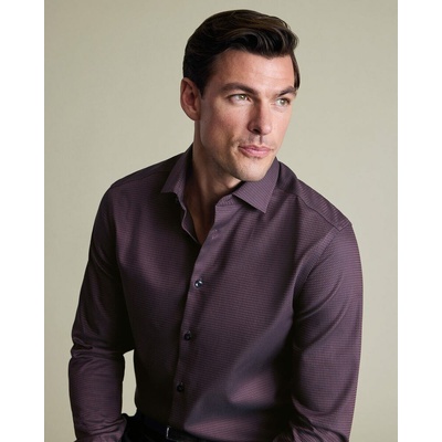 Charles Tyrwhitt Non-Iron Stretch Texture košile s jemnou texturou klasické knoflíky slim fit burgundy red