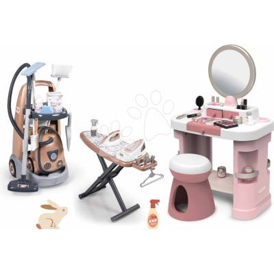 Smoby Set úklidový vozík s elektronickým vysavačem a kosmetický stolek Rowenta Trolley Vacuum Cleaner se židlí a žehlicím prknem