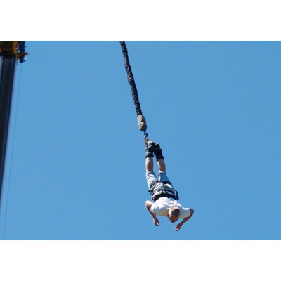 Bungee jumping z jeřábu v Olomouci, Videozáznam, 2 osoby / tandem, Seskok z výšky 50 metrů