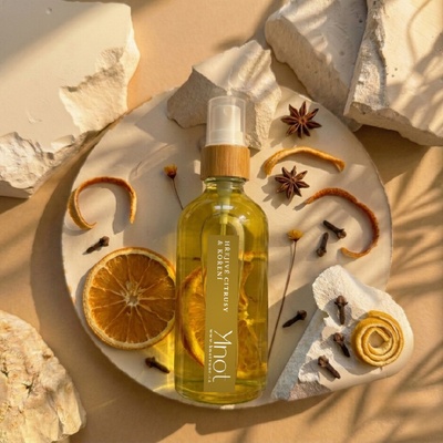 KNOT Bytová vůně ve spreji Hřejivé citrusy & Koření 90 ml