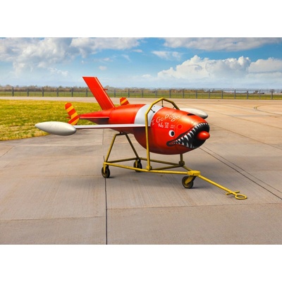 KDA 1 Q 2A Firebee with trailerICM 48400 1:48