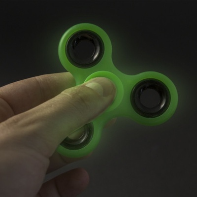Gadgeteshop Fidget Spinner ve tmě zářící: bílá