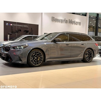 BMW M5 PHEV xDrive 535 kW