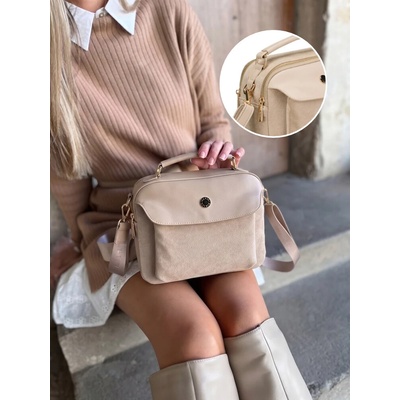 Béžová semišová crossbody kabelka s dvoma priehradkami