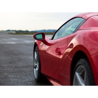 Jízda ve Ferrari 488 Spider na okruhu v Příbrami
