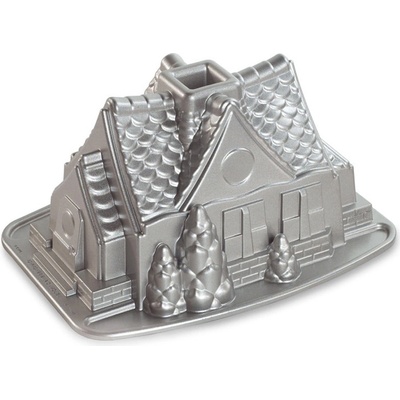 Nordic Ware forma bábovka Domeček stříbrná 2,1 l