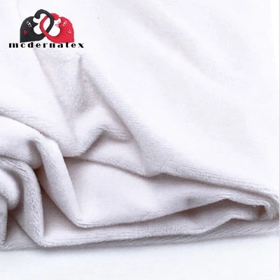 Látka minky jednobarevné, 220 g/m², šíře 160 cm, bílá