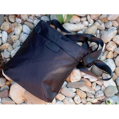 Taštička crossbody unisex odľahčená priečinky čierna