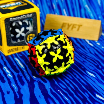 QiYi Gear Sphere 3x3x3 variace rubikovy kostky čierna