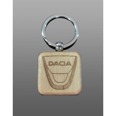 Prívesok na kľúče drevo DACIA